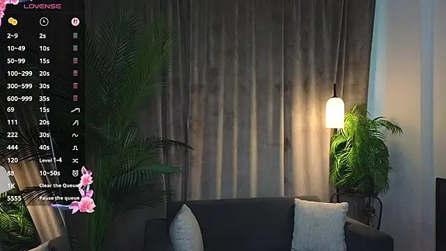 Emmi crystal online show from April 8, 7:30 am