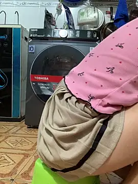 Snapshot of Mei-Mei89 chatting on September 10, 11:27 pm Mei-Mei89 online show from September 10, 11:27 pm