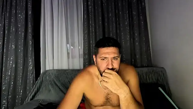 Snapshot of Gold_Alpha_Boy chatting on September 11, 8:53 pm Gold Alpha Boy online show from September 11, 8:53 pm