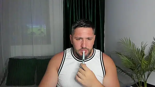 Gold Alpha Boy online show from July 18, 7:39 pm