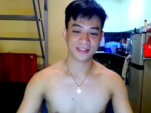 Snapshot of ASIANFULLYLOADEDCUM chatting on April 24, 7:33 am ASIANFULLYLOADEDCUM online show from April 24, 7:33 am