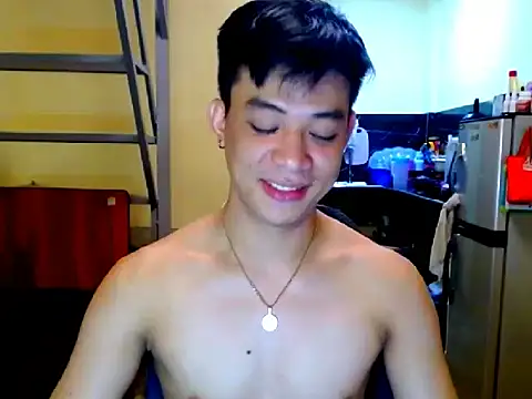 Snapshot of ASIANFULLYLOADEDCUM chatting on June 2, 12:56 am ASIANFULLYLOADEDCUM online show from June 2, 12:56 am