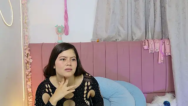 sukilove18 online show from September 26, 11:09 pm