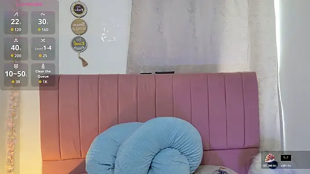 sukilove18 online show from December 19, 10:06 pm