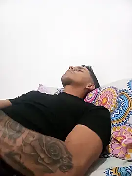 pelolu95 online show from February 28, 11:17 pm