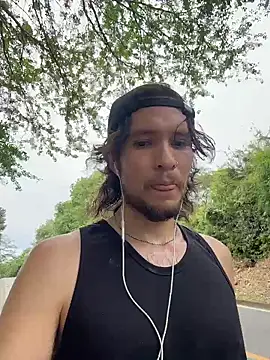 Luxx 14 online show from April 15, 6:15 pm