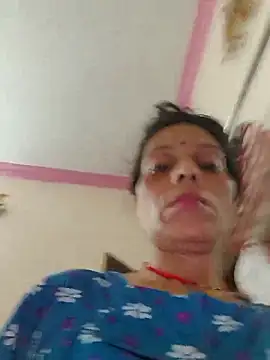 ISHANI-SINGH online show from September 18, 2:35 am