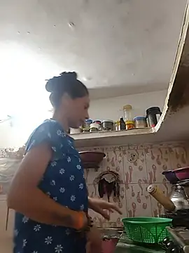 Snapshot of ISHANI-SINGH chatting on June 9, 2:45 am ISHANI-SINGH online show from June 9, 2:45 am