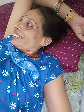 Snapshot of ISHANI-SINGH chatting on June 19, 2:21 pm ISHANI-SINGH online show from June 19, 2:21 pm
