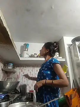 Snapshot of ISHANI-SINGH chatting on June 24, 1:43 pm ISHANI-SINGH online show from June 24, 1:43 pm