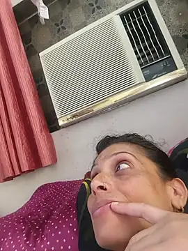 Snapshot of ISHANI-SINGH chatting on July 9, 2:59 am ISHANI-SINGH online show from July 9, 2:59 am