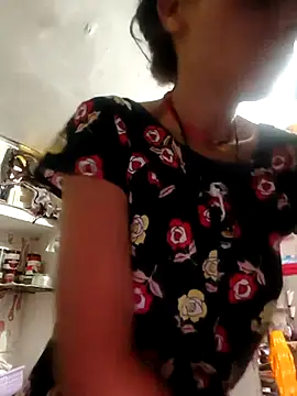 Snapshot of ISHANI-SINGH chatting on July 17, 2:29 am ISHANI-SINGH online show from July 17, 2:29 am