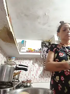 Snapshot of ISHANI-SINGH chatting on July 22, 2:03 am ISHANI-SINGH online show from July 22, 2:03 am