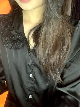 Snapshot of Tinasx56 chatting on October 9, 3:32 pm Tinasx56 online show from October 9, 3:32 pm