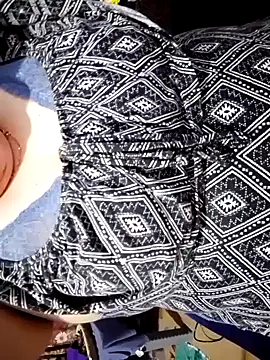 Hnonasix89 online show from April 10, 11:37 am