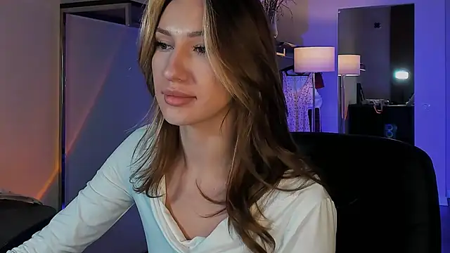 MariGven online show from December 5, 1:52 pm