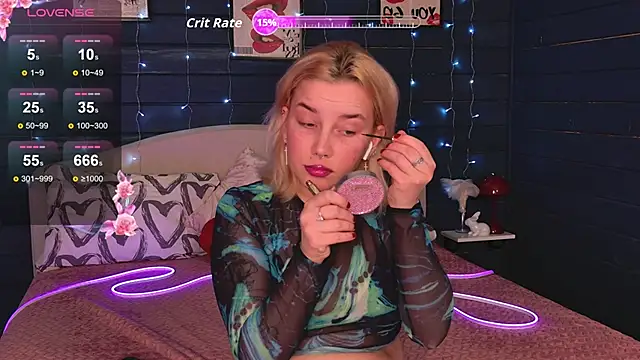 Crystal Jull online show from April 17, 9:40 pm