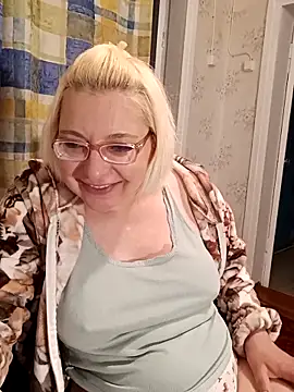 Snapshot of VikaKing chatting on April 17, 7:50 pm VikaKing online show from April 17, 7:50 pm