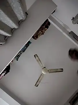 Snapshot of t2pnb chatting on November 2, 5:04 pm t2pnb online show from November 2, 5:04 pm