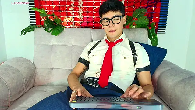 CamiiGuzmanX online show from February 17, 8:48 pm