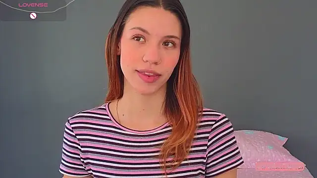 Snapshot of AntonellaaRossii chatting on February 27, 1:33 pm AntonellaaRossii online show from February 27, 1:33 pm