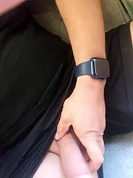 Snapshot of reycarr19 chatting on April 5, 6:27 pm reycarr19 online show from April 5, 6:27 pm