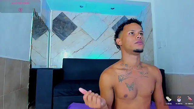 Snapshot of Rick_big chatting on April 7, 4:46 am Rick big online show from April 7, 4:46 am