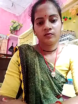 Snapshot of Hot_bbbb chatting on October 2, 8:43 am Hot bbbb online show from October 2, 8:43 am