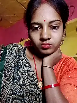 Snapshot of Hot_bbbb chatting on November 24, 11:04 pm Hot bbbb online show from November 24, 11:04 pm