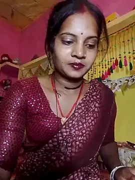 Snapshot of Hot_bbbb chatting on April 7, 4:18 pm Hot bbbb online show from April 7, 4:18 pm