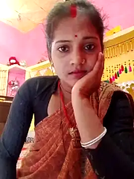 Snapshot of Hot_bbbb chatting on April 8, 6:13 am Hot bbbb online show from April 8, 6:13 am