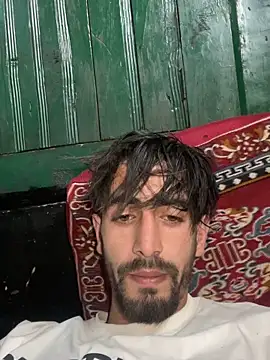 lyath3245 online show from April 18, 6:39 am