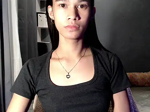 Snapshot of urseductivebarbie_xx chatting on February 3, 9:09 pm urseductivebarbie xx online show from February 3, 9:09 pm