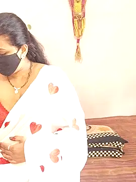 Snapshot of sneha_bebo chatting on July 25, 11:30 am sneha bebo online show from July 25, 11:30 am