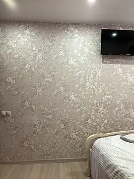 ElliRose online show from November 11, 7:19 am