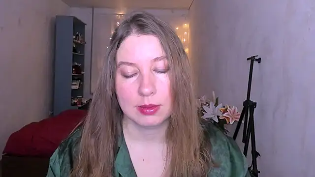 NancySanders online show from February 5, 4:28 am