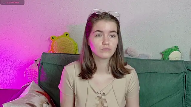 ElzaBlis online show from June 3, 2:33 pm