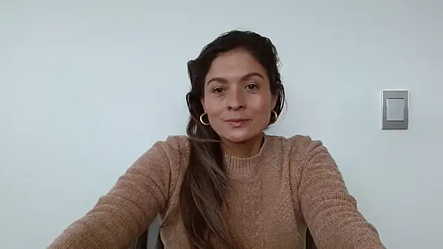 Snapshot of linda-mature43 chatting on September 11, 3:01 pm linda-mature43 online show from September 11, 3:01 pm