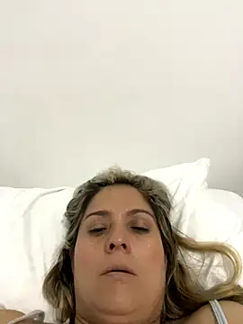 Snapshot of linda-mature43 chatting on September 29, 10:31 am linda-mature43 online show from September 29, 10:31 am