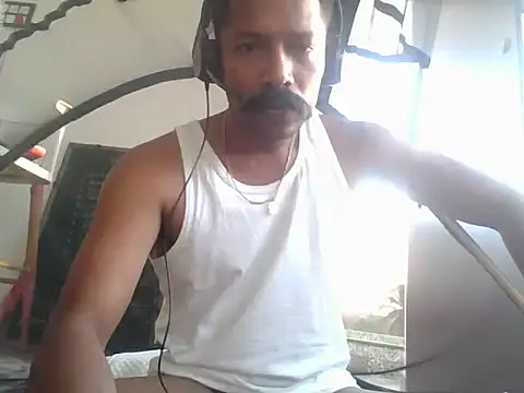 Snapshot of hosur_horny chatting on April 9, 1:27 am hosur horny online show from April 9, 1:27 am