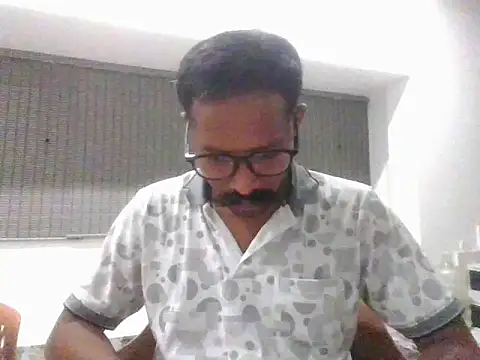 Snapshot of hosur_horny chatting on April 16, 5:25 pm hosur horny online show from April 16, 5:25 pm