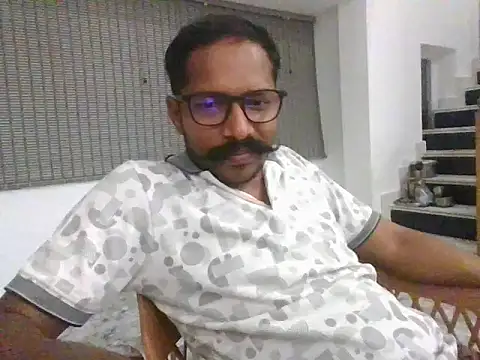 Snapshot of hosur_horny chatting on April 18, 1:48 pm hosur horny online show from April 18, 1:48 pm