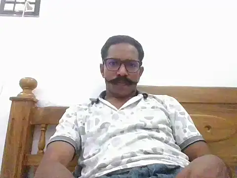 Snapshot of hosur_horny chatting on April 25, 4:37 pm hosur horny online show from April 25, 4:37 pm