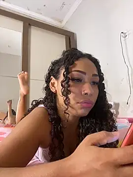 Snapshot of jhennyfer chatting on September 13, 5:07 am jhennyfer online show from September 13, 5:07 am