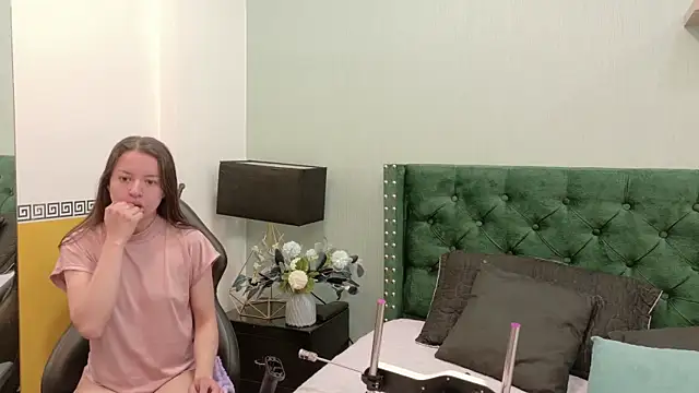 Snapshot of VioletaNova chatting on July 2, 12:22 pm VioletaNova online show from July 2, 12:22 pm