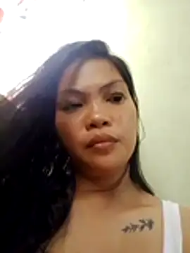 Snapshot of missluvv chatting on March 22, 7:01 am missluvv online show from March 22, 7:01 am