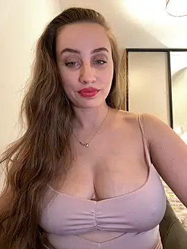 Snapshot of Maribelle_Vinnie chatting on February 2, 5:11 pm Maribelle Vinnie online show from February 2, 5:11 pm