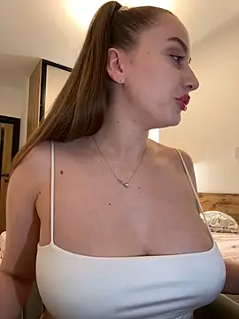 Maribelle Vinnie online show from March 19, 7:29 pm