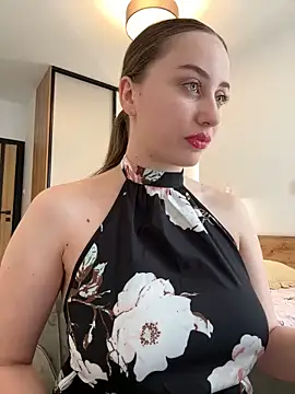 Maribelle Vinnie online show from April 15, 11:50 am