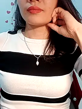 Hinna x online show from March 12, 2:45 pm